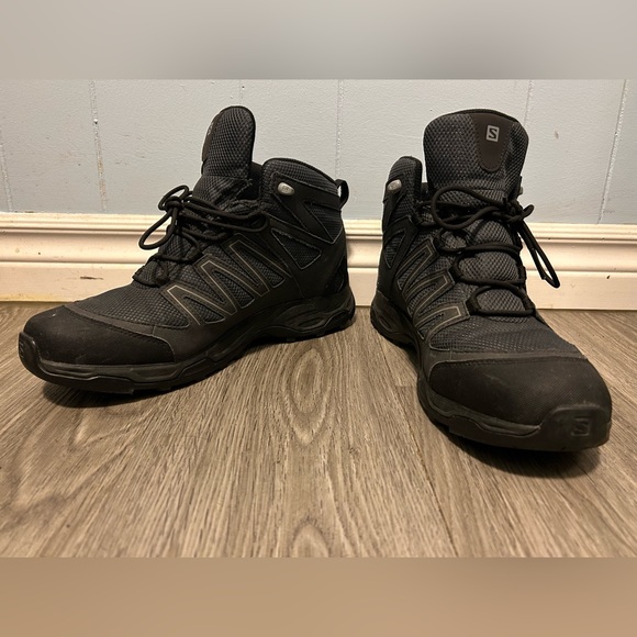 Salomon Men’s Hiking Boots - Picture 3 of 3